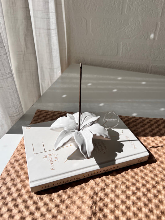 Lily Incense Holder