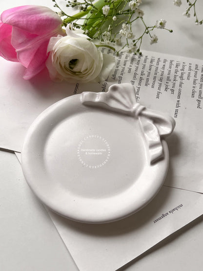 Vintage Bow Tray