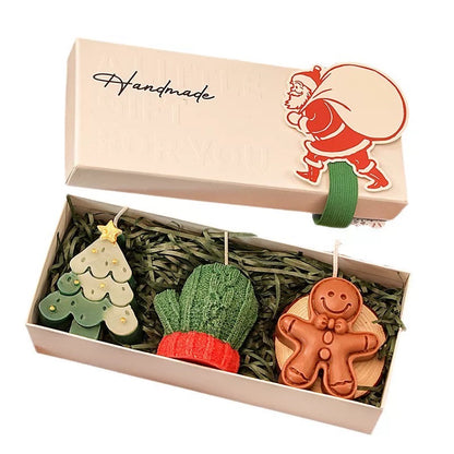 Christmas Magic Trio Candles – Only $9.9!